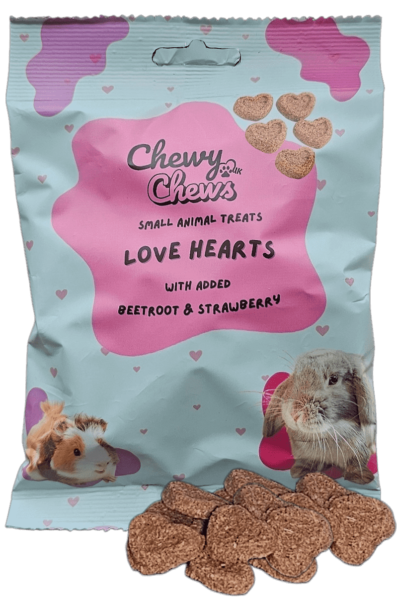 ChewyChews Love Hearts: beetroot & strawberry natural, grain-free treats for small animals